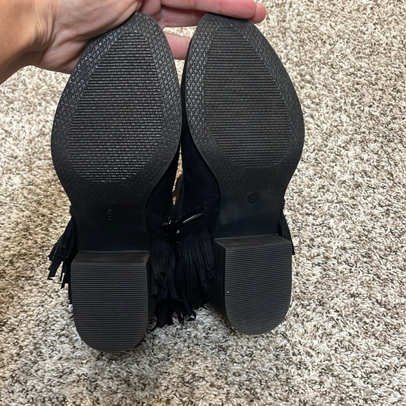 Fringe Boot - Picture 6 of 8